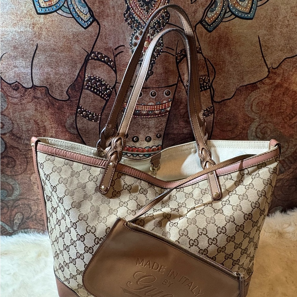 Authentic Gucci Monogram Medium Craft Tote